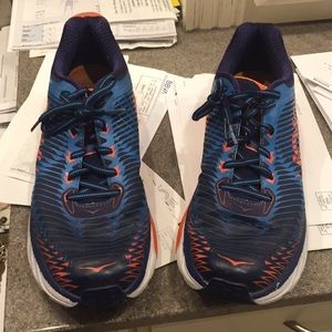 Hoka M Arahi men’s 9.5 running shoes